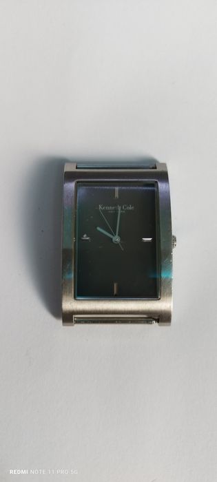 Kenneth Cole часовник без каишка