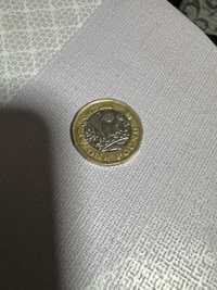 Moneda One Pound