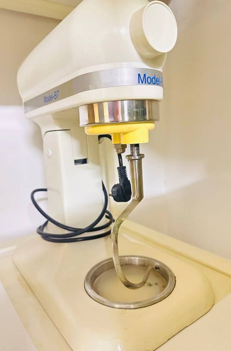 Mikser model b7,миксер,7l,holati yaxshi