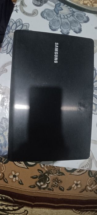 Noutbuk Samsung  NP355E5C-S05RU