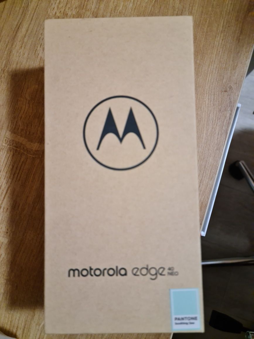 Продам новый Motorola edge 40 neo