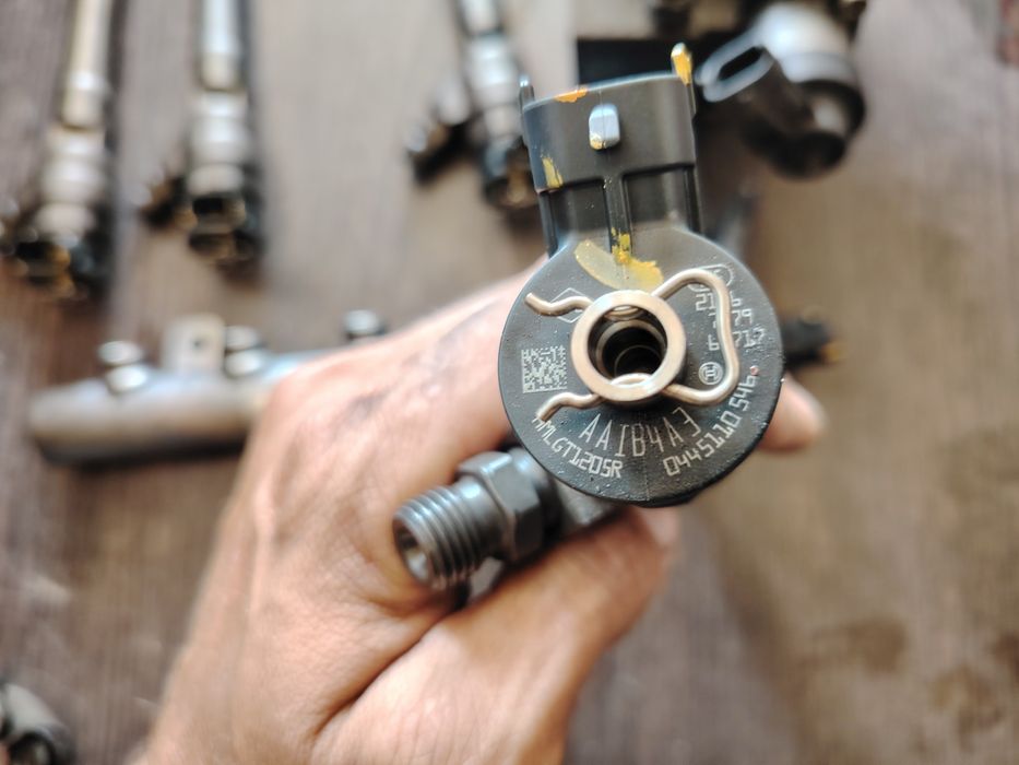 Дюзи ГНП горивна рейка 1.6 дци 131 к.с. Нисан Рено  / Renault Nissan