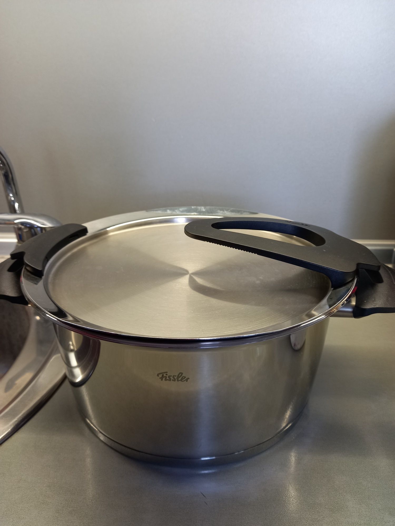 Немска тенжера Fissler 24см.