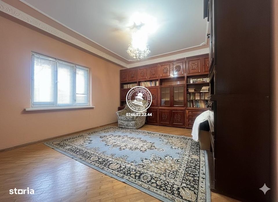 Casă de vânzare de 81mp și teren de 250mp in Nicolina 1