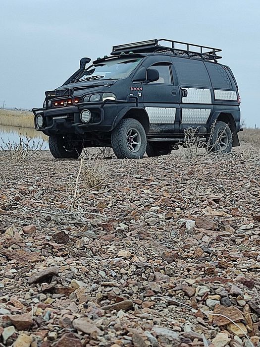 Митсубиси Делика