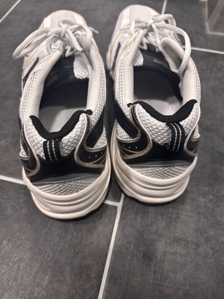 New Balance MR 530 TC