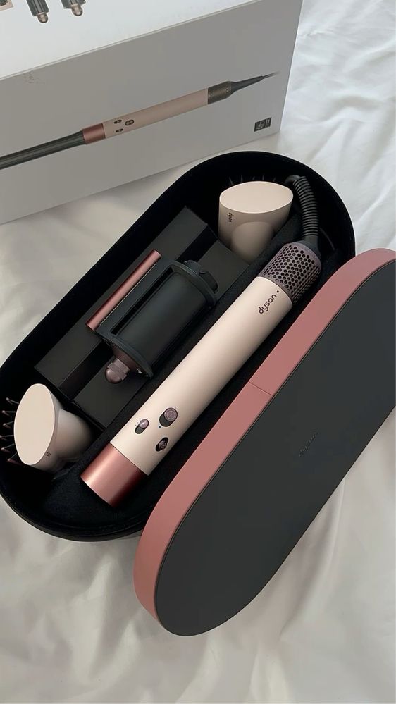 Фен с насадками Dyson Sakura