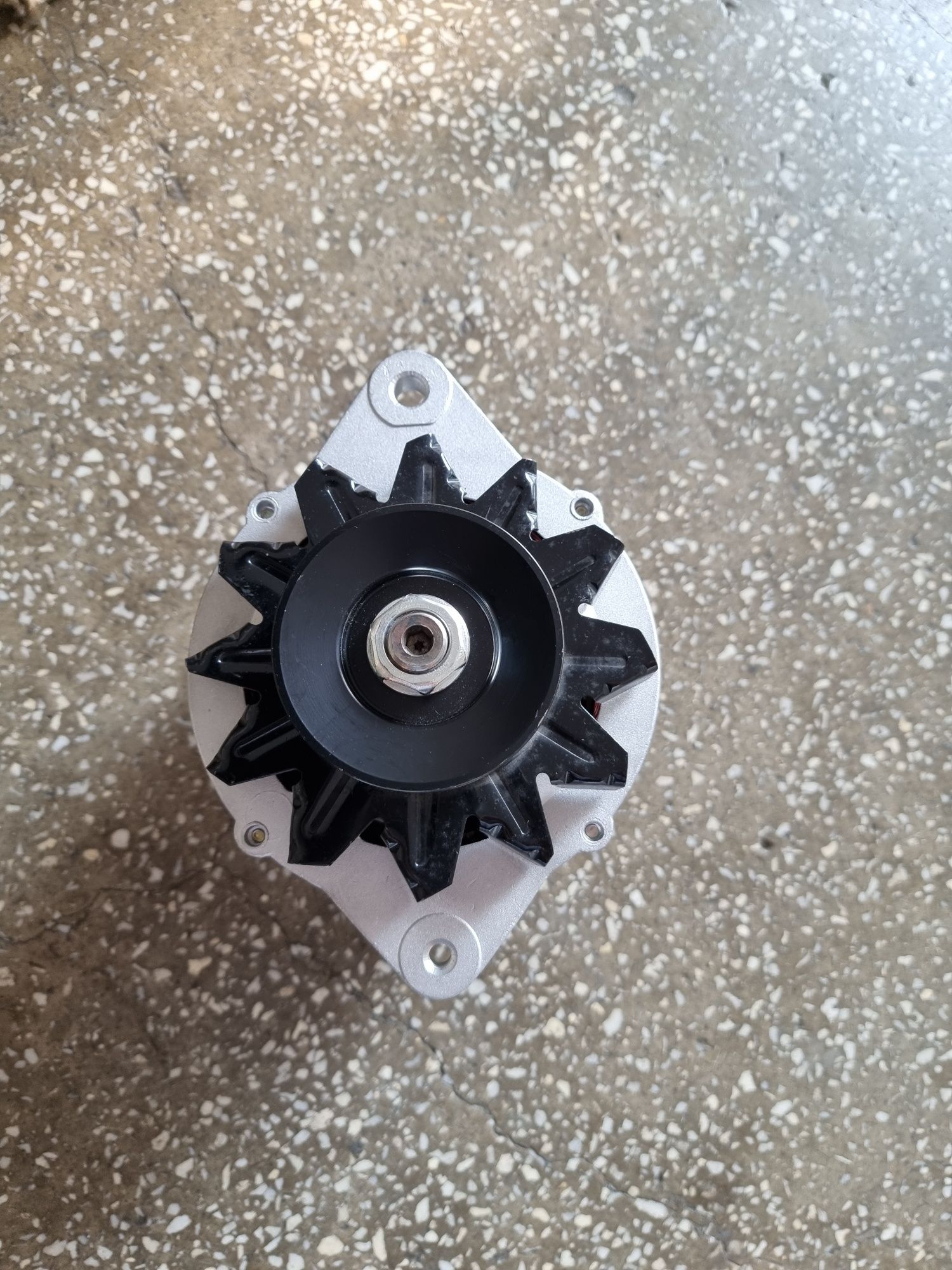 Alternator nou Komatsu PC..dar si alte modele