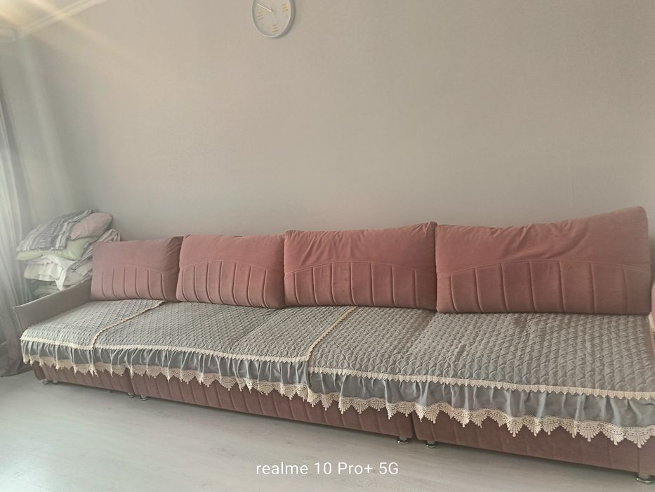 Продам диван 3.75 метров