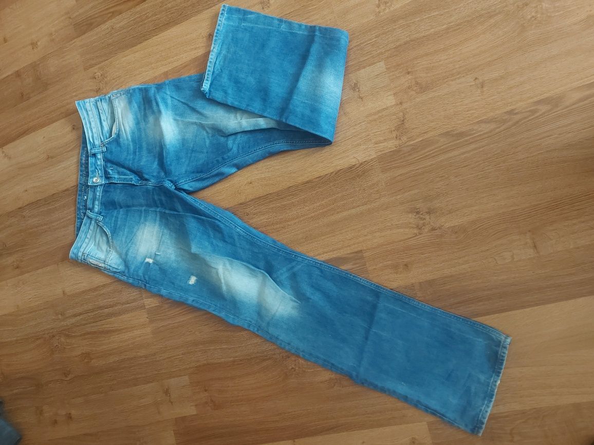 Jeans (blugi) barbatesti marimea 34 (L)