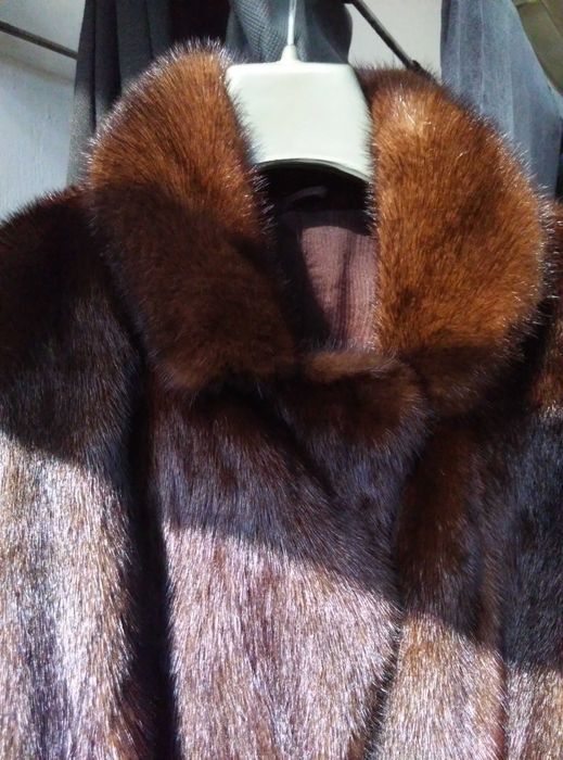Продам норковую шубу