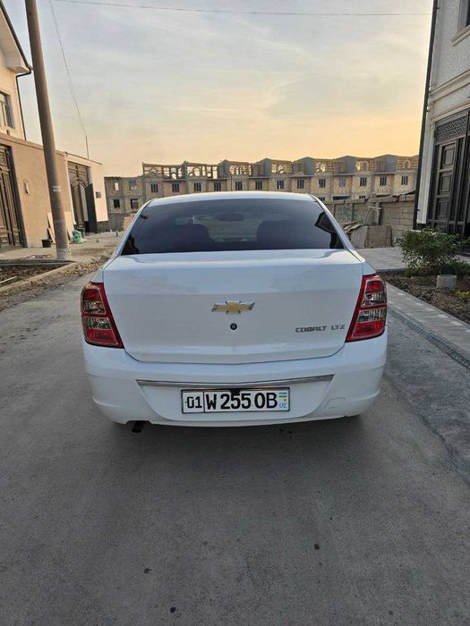 Кобольт 2024г. автомат, белый, метан-4