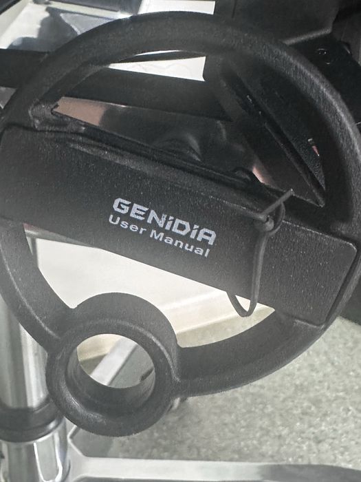 Scaun ergonomic GENIDIA cu sistem de avertizare posturala