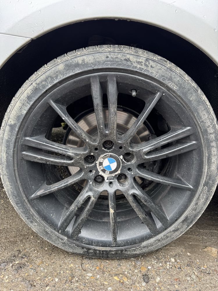 Dezmembrez bmw e92 320d 177cp manual , faruri stopuri bara capota