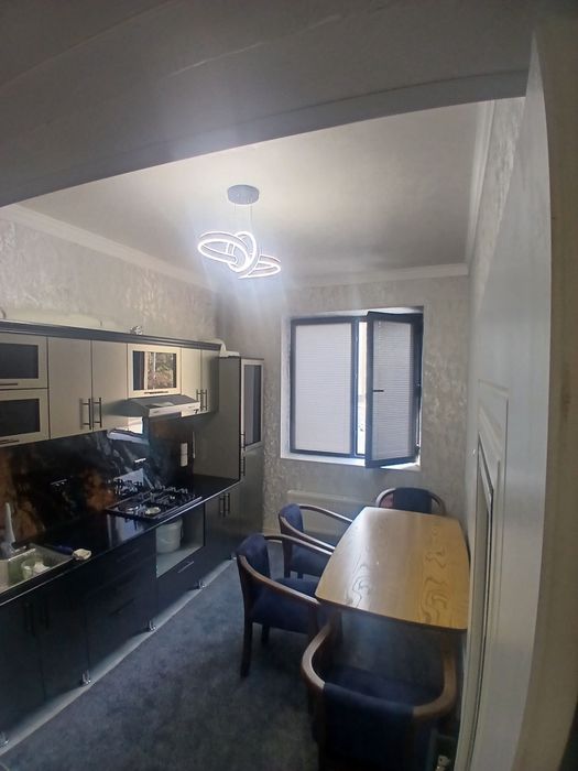 Yunusobod bodomzor metro 5 daqiqa yo‘l