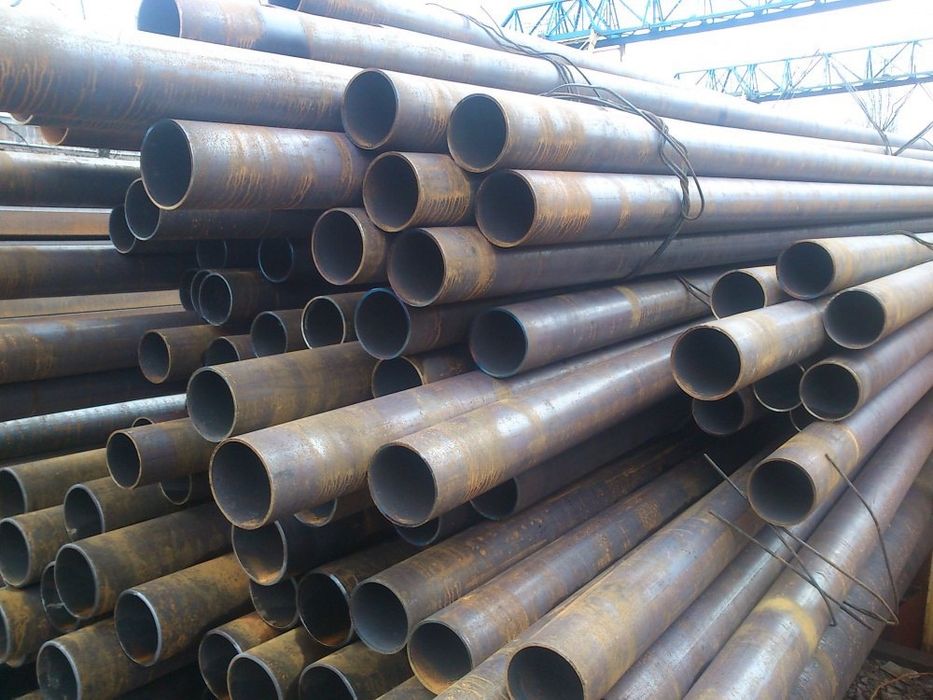 Трубы стальные Д-133 пр.Россия. бесшовные и шовные.Любой диаметр.