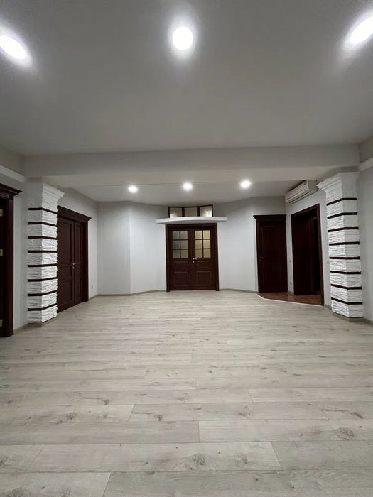 Нежилое помещение на Дархан 335квм