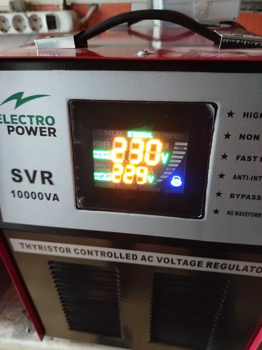 Stabilizator tensiune cu triac SVR 10000 VA