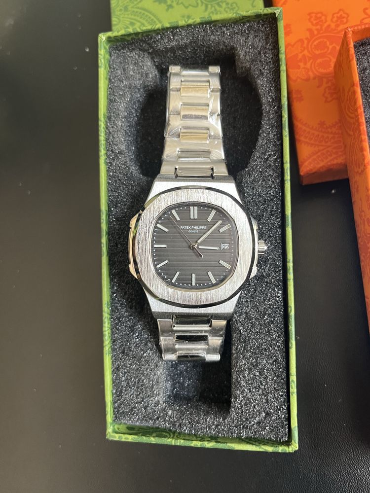 Мъжки часовници Patek Philippe и Audemars Piguet