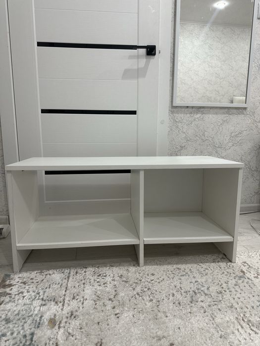 Продам тумбочку под телевизор