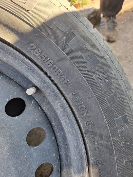 Гуми  с  джанти  18  цола.