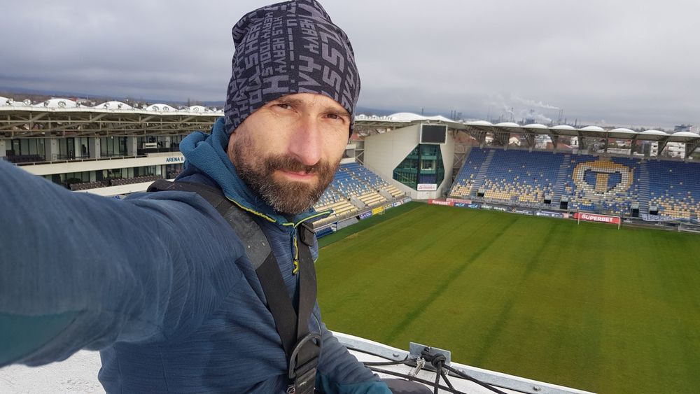 Alpinist utilitar-reparatii/vopsit acoperis/materiale publicitare+ etc