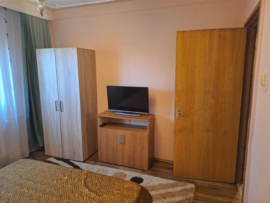 Inchiriere ap.3 camere, zona Alexandru cel bun