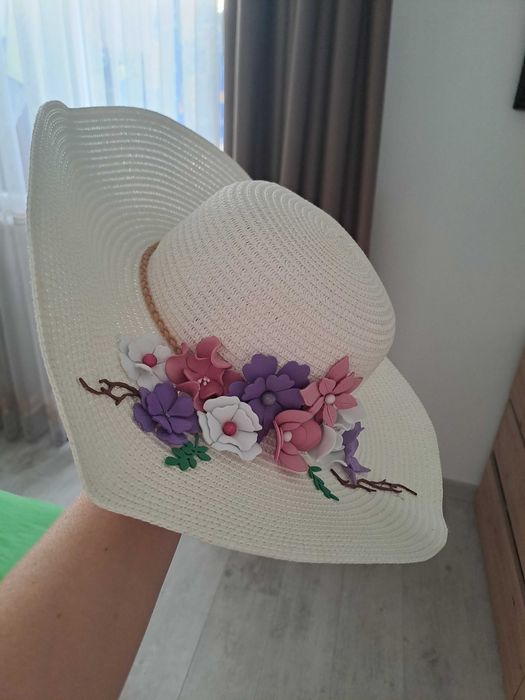 Широкопола шапка