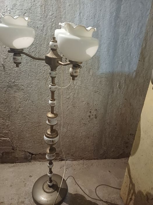 Стара ,българска  лампа от социализма