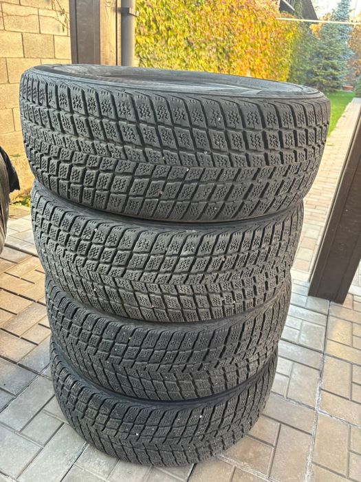 Kumho зимний комплект шин 255/60 R18
