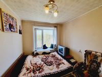 $ Продаётся 2-комнатная квартира в центре Пришахтинска, 22 мкр.