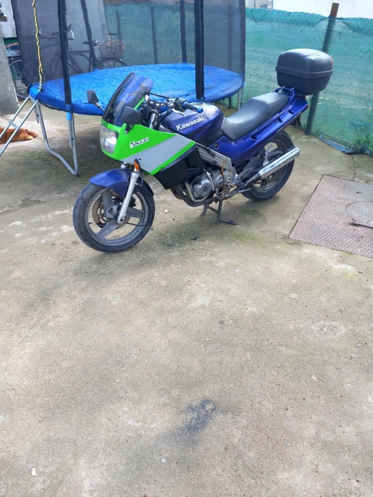 Продавам Кавазаки ЕХ 250