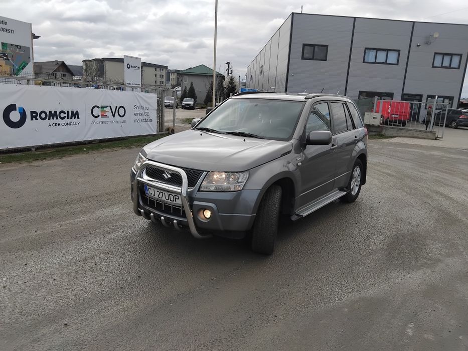 Vând Suzuki Grand Vitara