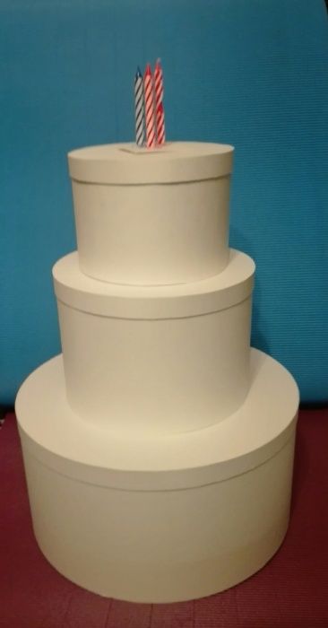 Картонена торта за Вашият празник