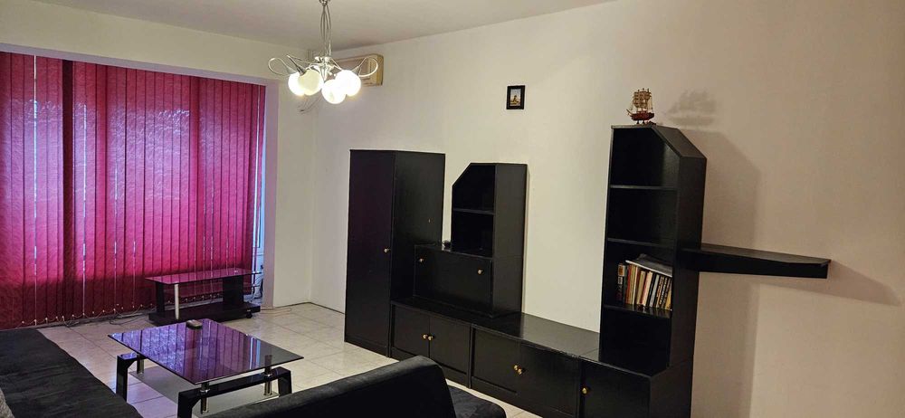 Продавам двустаен апартамент в центъра на гр. Елин Пелин