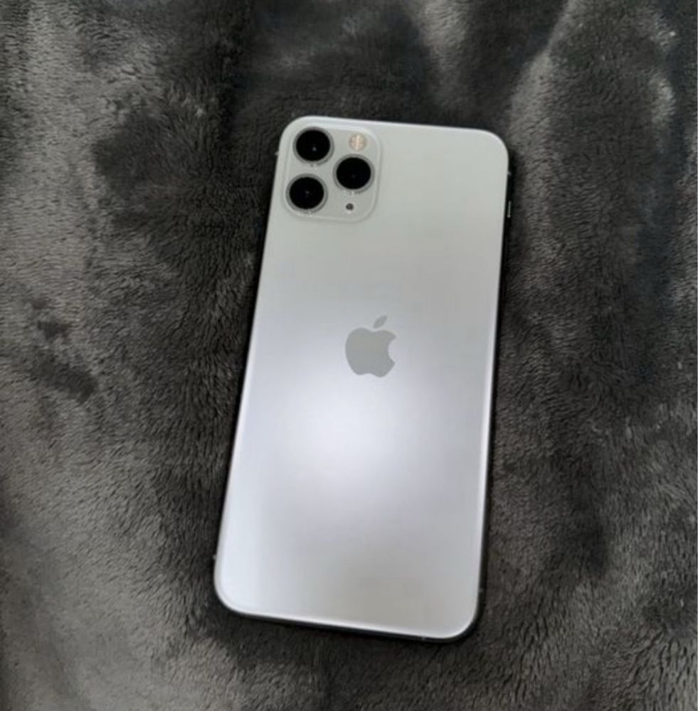 Iphone 11 pro белый цвет 256гб