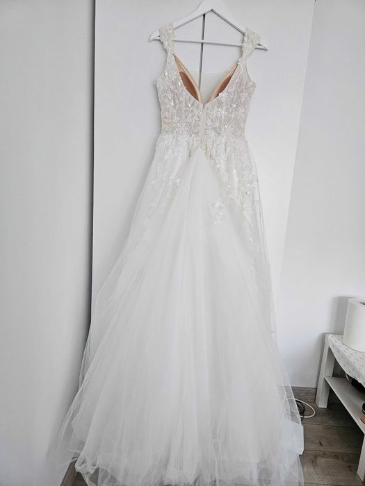Rochie de mireasa, marimea 36, Iris Bridal