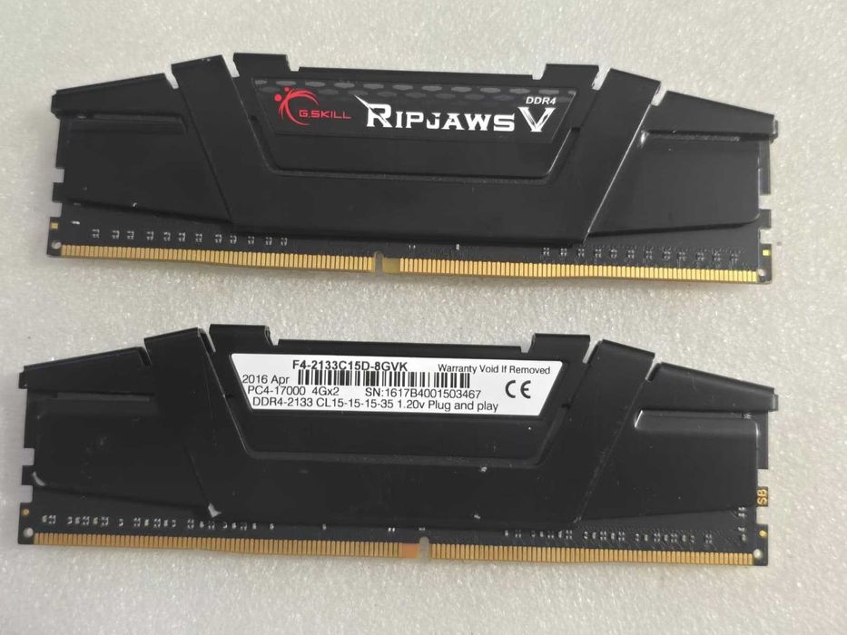Kit memorie RAM G.SKILL Ripjaws V 8GB (2x4GB) DDR4 2133MHz
