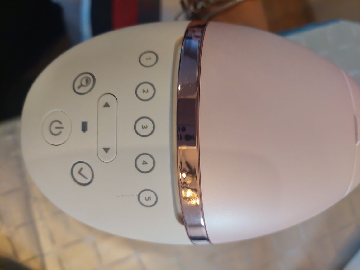 Епилатор Philips Lumea Bri 950