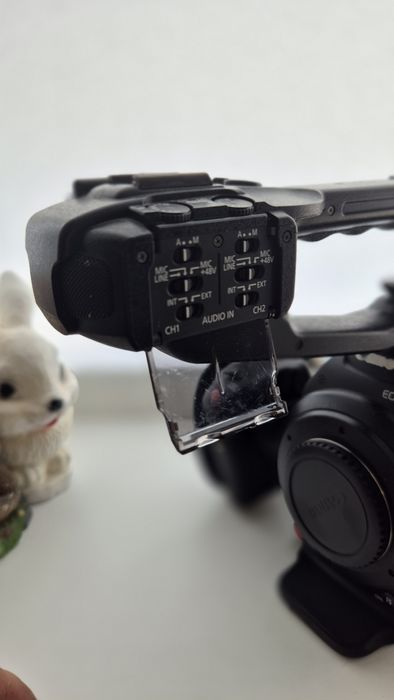 Продам canon c100 mark ll