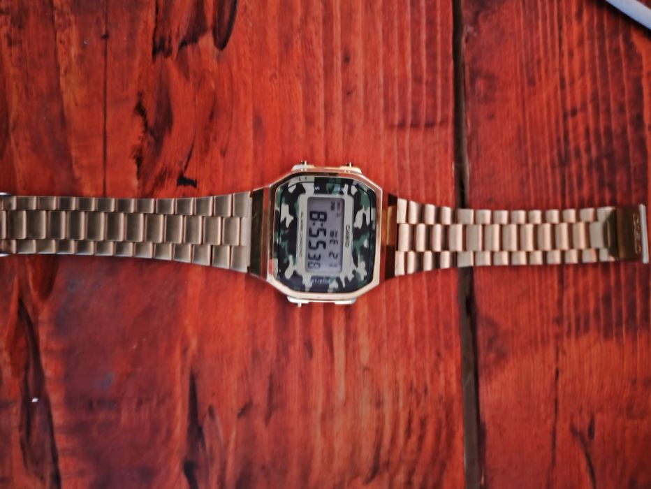 Vând ceas casio  A168