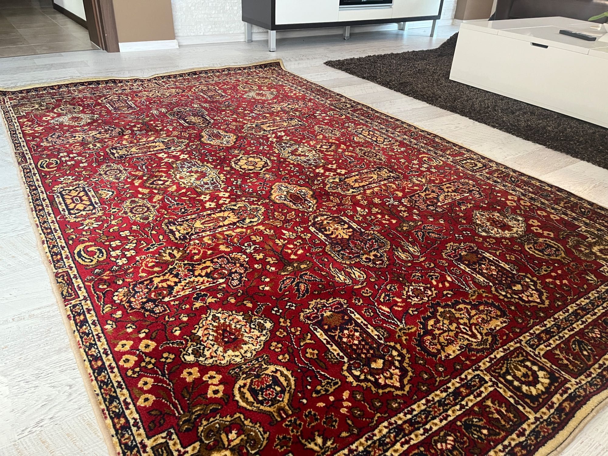 Персийски килим 160x255