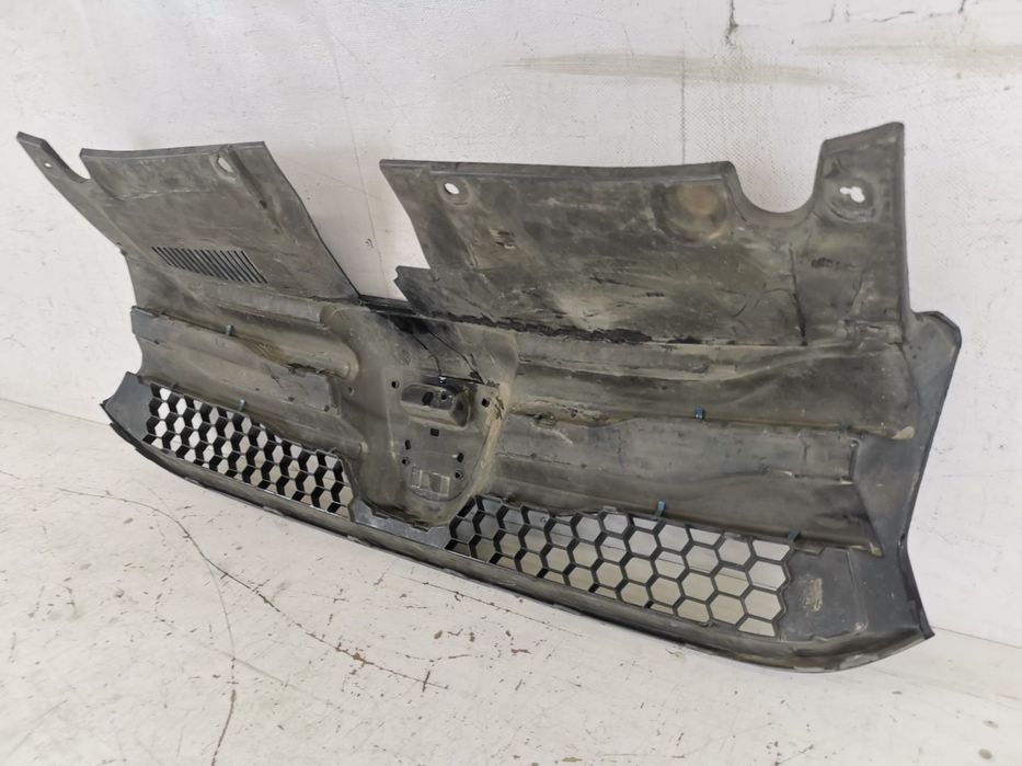 Grila Radiator Dacia  Logan 2 2013 2014 2015 2016 Originala In Stare B