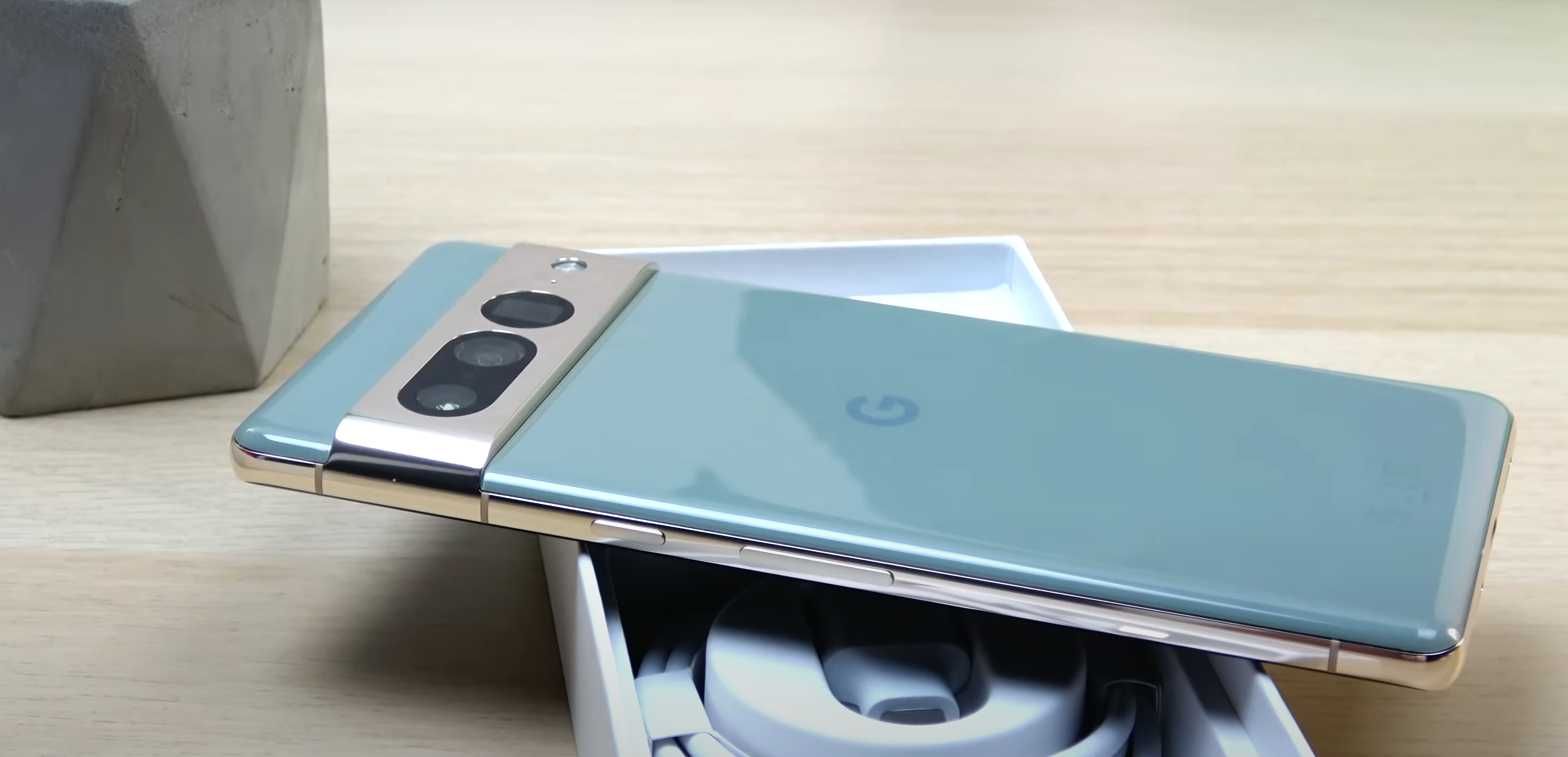Vand/Schimb,Google Pixel 7Pro,12GB Rami.Hazel-Nou la cutie+Husa.NOU..