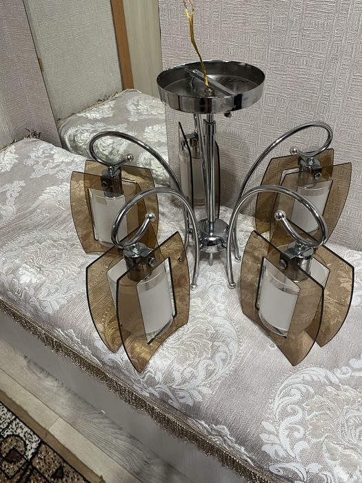 Люстра, светильник, продам