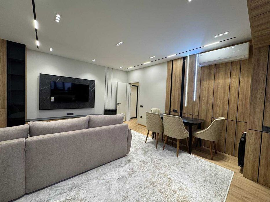 Срочно сдам 3- комнаты  Алмазарский  ЖК Сагбон Баурм  838*