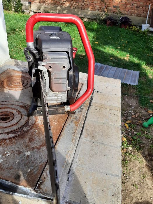 Vând drujba pentru beton