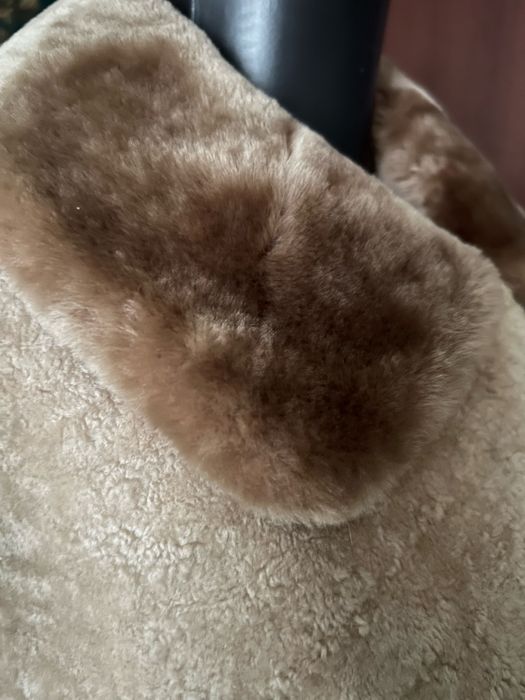 Haina /cojoc de miel cu guler de blana