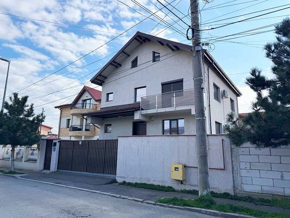 Cladire pretabila birouri, magazin online, sali de curs etc