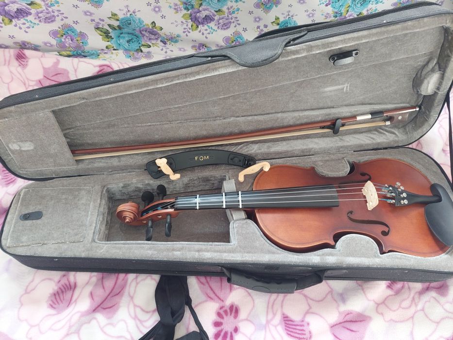 Скрипка, новая не пользовались